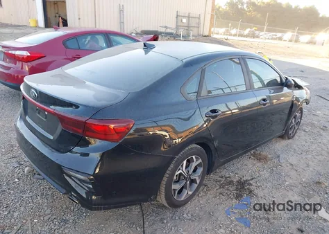 2019 Kia Forte Lxs z USA, uszkodzony, nr VIN 3KPF24AD0KE052946